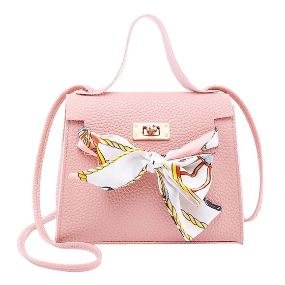 Boutique Handbags - ✨Leather Purse w/ Scarf Detail✨